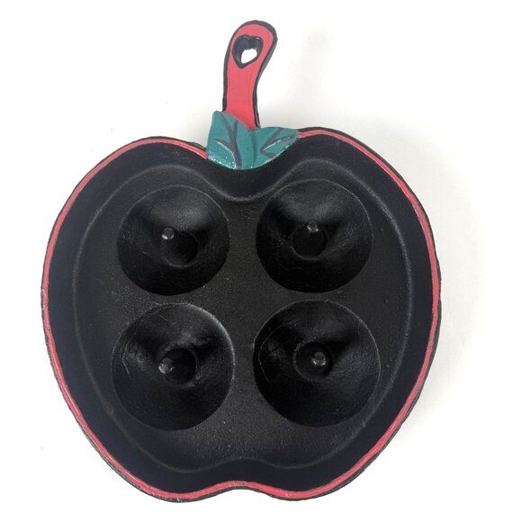 Apple Shaped Cast Iron Skillet Bakeware With Handle Painted In Red & Green - Picture 1 of 4